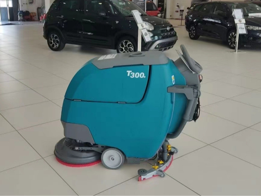 手推式洗地機(jī)遇故障，別慌，這樣處理