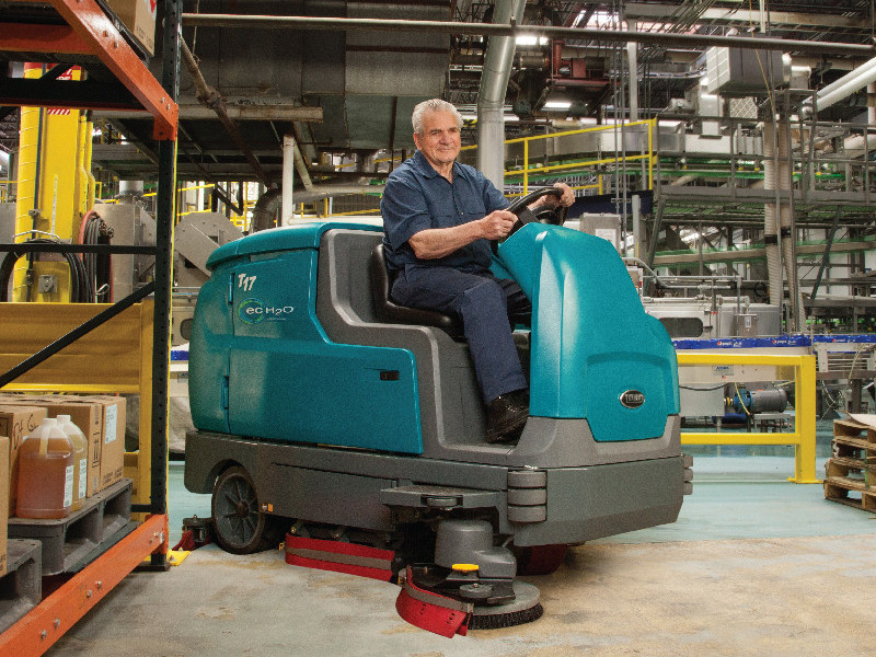 全自動駕駛式洗地機價格是多少？