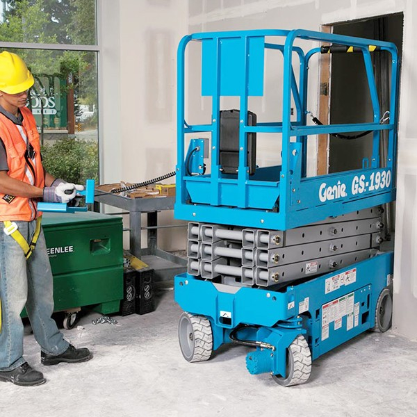 剪型高空作業(yè)平臺GS-1532&GS-1532 電動