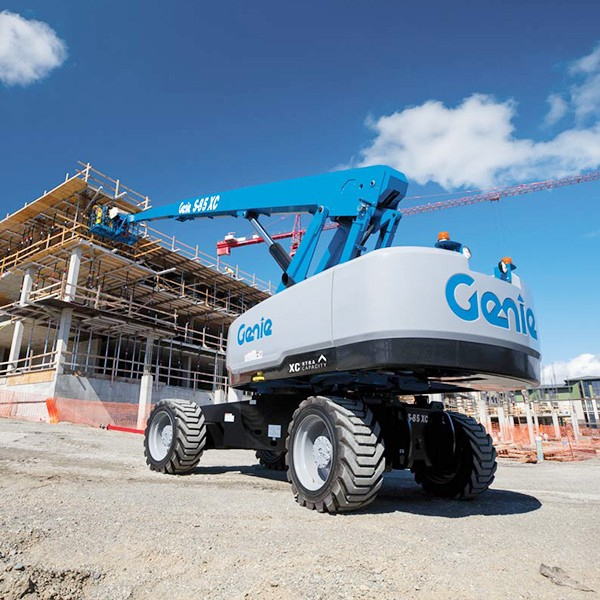 直臂型高空作業(yè)平臺 S-80 XC&S-85 XC 直臂型高空作業(yè)平臺 S-80 XC&S-85 XC