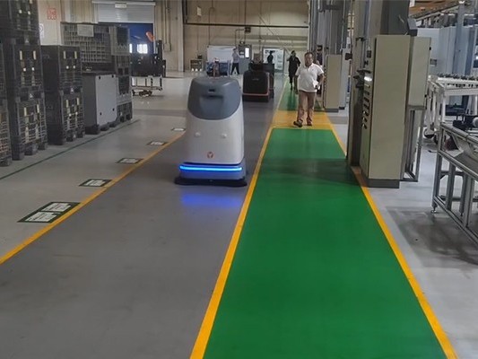 坦力無(wú)人駕駛洗地機(jī)器人：賦能河南酒店，破國(guó)慶保潔難題